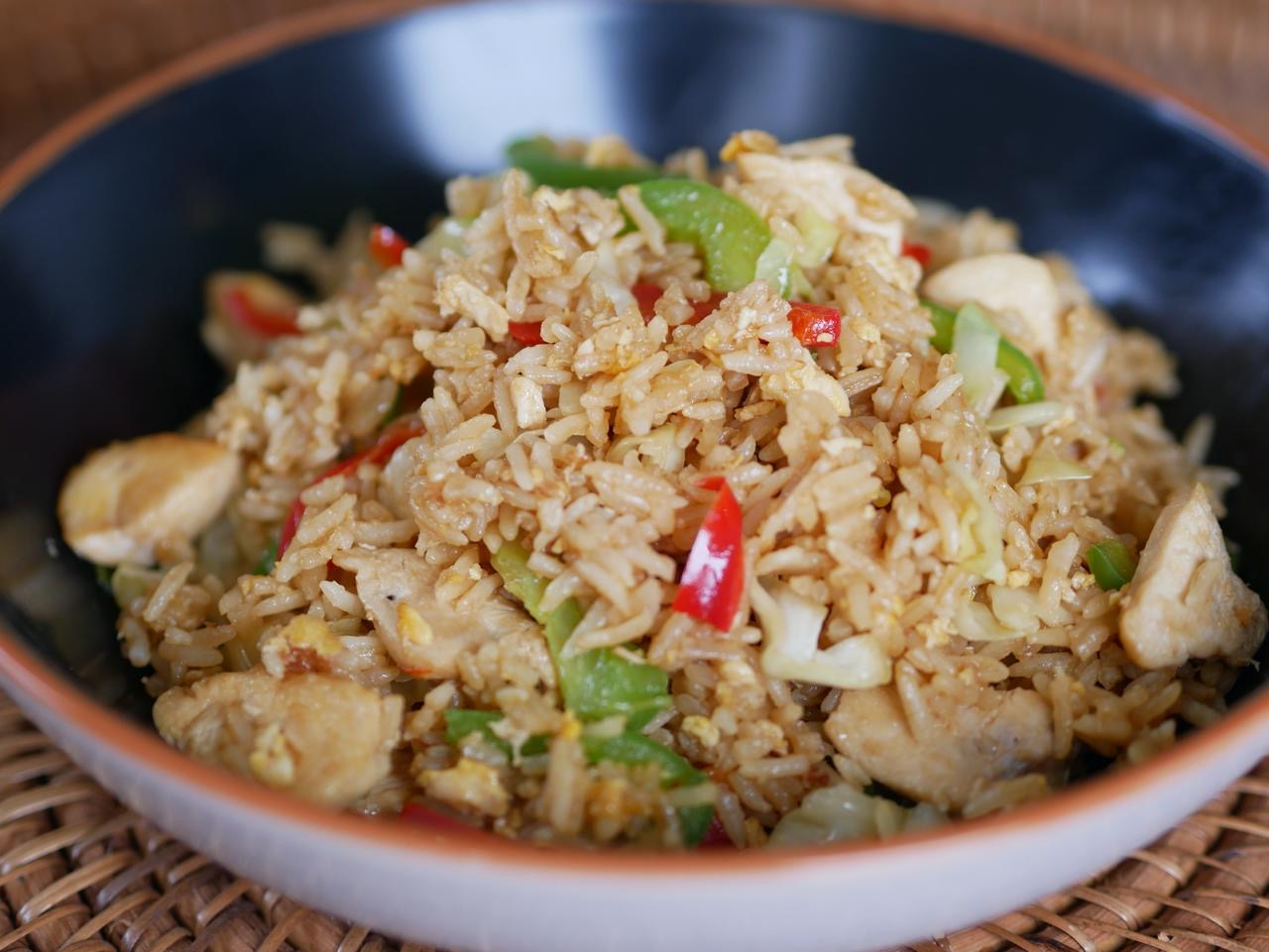 Nasi Goreng au poulet 